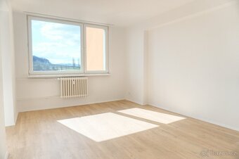 Prodej moderního bytu 3+1 po celkové rekonstrukci - Sedlčany - 7