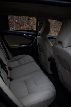 Volvo V60 2.0 D4 2012 - 7