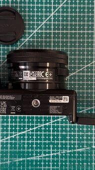 Sony Alpha ZV-E10 + objevit 16-50 mm f/3,5-5,6 - 7