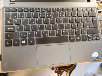 Prodám použitý notebook Acer Aspire V5-171 Intel Core i3 6GB - 7