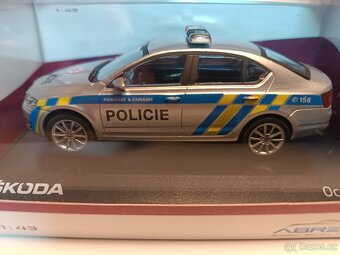 Abrex model 1/43 Škoda Octavia III (2012) - 7