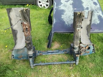 Jaguar XJ40 zadní blatníky, čelo, nosníky, střecha - 7