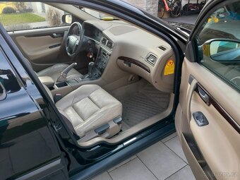 VOLVO V70 D5 Diesel Combi - 7