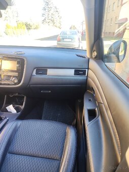 Mitsubishi outlender 3 - 7