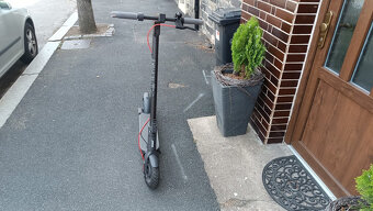Xiaomi Electric Scooter 4 Pro 2nd Gen, jako nová - 7