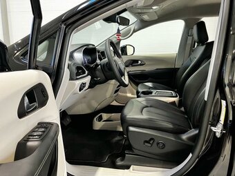 Chrysler Pacifica Hybrid 3.6 Night Paket(č.1112) ODPOČET DPH - 7