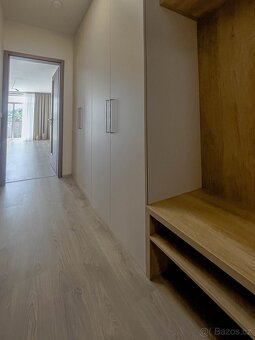 Pronájem 1+kk s balkónem a garáží - 7