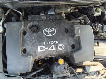 Toyota Avensis - 7
