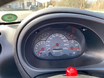 FORD STREETKA - ROADSTER/CABRIO 86.000km 1,6 i 70kW r.v.2003 - 7