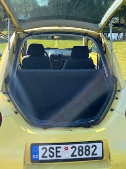 Prodám volkswagen new beetle - 7