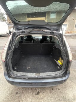 Ford Focus - 7