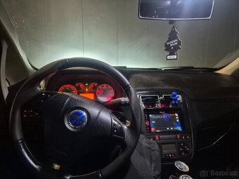 Grande punto 1.9jtd - 7