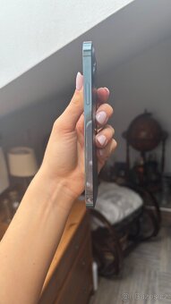 Modrý iPhone 12 pro - 7