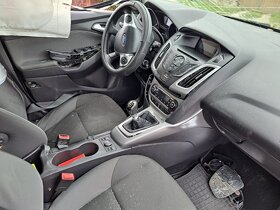 Ford Focus III kombi , 1.6TDCi - díly z vozu - 7