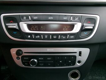 RENAULT FLUENCE 1,6i - 7
