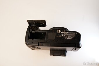 Panasonic Lumix DMC-G80 + 2 objektivy Olympus – plně funkční - 7