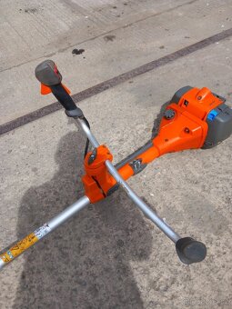 Prodám Křovinořez 555RXT Husqvarna - 7