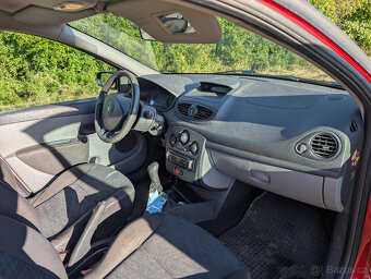 Renault Clio 1.2 16V - 7
