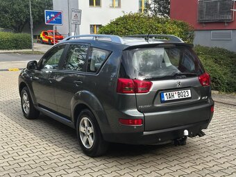 Peugeot 4007 2.2 HDi 4x4 SUV 7 míst Kůže Navi Tažné 2 tuny - 7