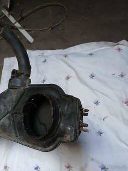 Peugeot 205 - díly sání - 7