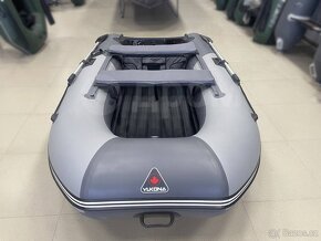 ČLUN YUKONA 320 Air Tank  1 x na vodě - 7