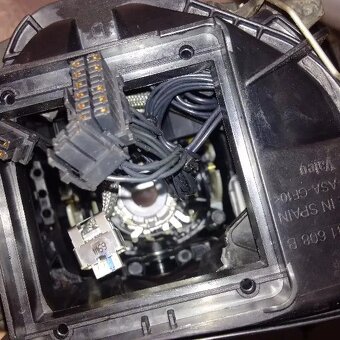 xenon bi-xenon pravy vw passat b6 svetlo prave 08- - 7