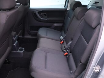 Škoda Roomster 1,6 TDI Scout Elegance 1.maj (2013) - 7
