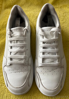 Champion Authentic Athletic Apparel Tenisky, vel. 37,5 - 7