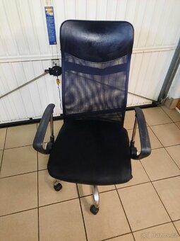 Kancelářská židle s prodyšným opěradlem - 7