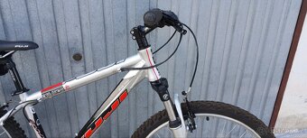 Fuji Nevada 4.0 - 7