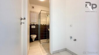 Pronájem nízkoenergetického bytu 2+kk s parkovacím stáním v - 7