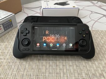 Retroid Pocket 4 PRO + 256 GB + dock 7-in-1 + grip - 7