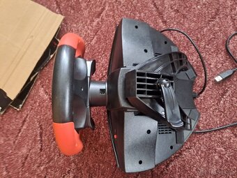Volant a pedály: Thrustmaster Ferrari Racing Wheel - 7