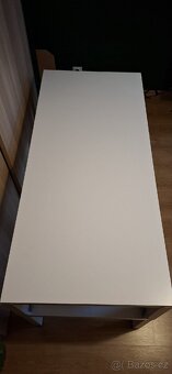 Rostoucí  dětský  stůl, jako nový - 7