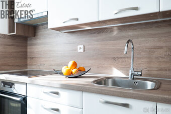 Prodej bytového domu s možností podnikání, Praha 9 - Miškovi - 7