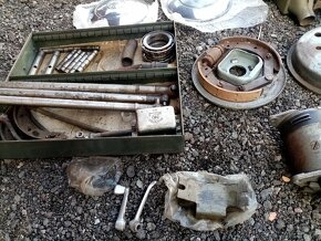 Škoda 440 444 Spartak octavia díly - 7