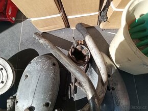 Jawa 250 /353 kývačka - díly na motor. - 7