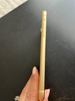 iPhone XR 64GB žlutý - 7