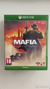 Xbox one X + sluchatka Xbox + hry + druhy ovladač - 7