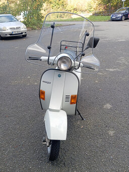 Vespa - investiční model čti pozorně - 7