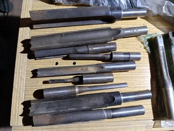 Ploché vrtáky na dřevo , sukovníky, dláta,frézy do dlabačky. - 7