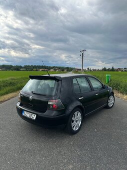 Volkswagen Golf IV. 1.4 16V 55kw benzín - 7