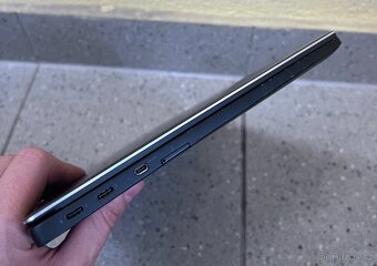 Dell Latitude 7370 / m5-6Y57 / 8GB RAM / 512GB M.2 / 13.3" - 7