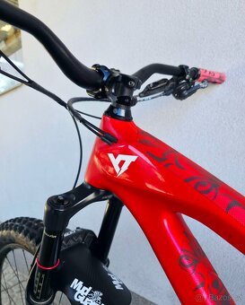 Horské kolo YT Capra CF Pro Carbon 29″ - 7