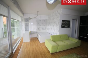 Kompletně vybavený 1+kk, parkovací stání - 7