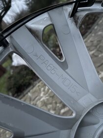 Originální poklice VW R15, 6R0601147 - 7