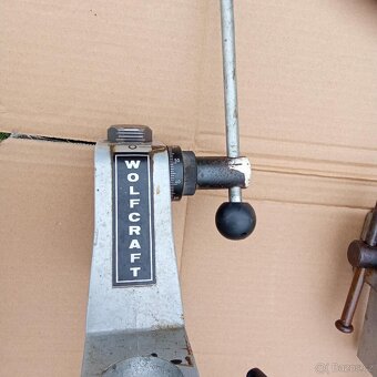 Stojan na vrtačku + svěrák+ příklepová vrtačka Zn.Bosh - 7