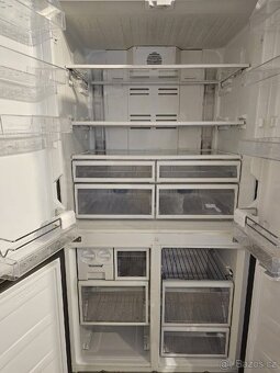 velká lednice s mrazákem  Beko - 7