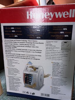 Čistička vzduchu Honeywell - 7