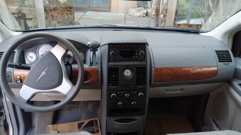 Chrysler Town Country 3,3 LPG, 08, tažné - 7